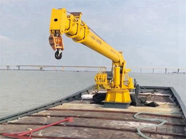 江蘇南京船用起重機公司船用起重機安全可靠