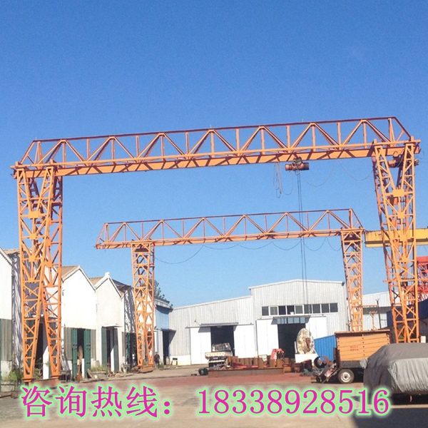 云南昆明咨詢龍門吊出租請(qǐng)致電:18338928516
