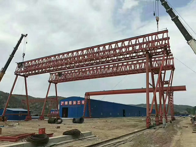 浙江臺(tái)州龍門(mén)吊廠家打造精品