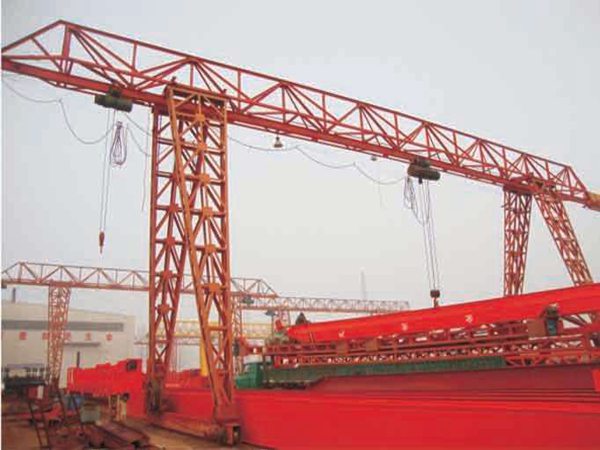 貴州安順單梁龍門吊門式起重機租賃價格新型號