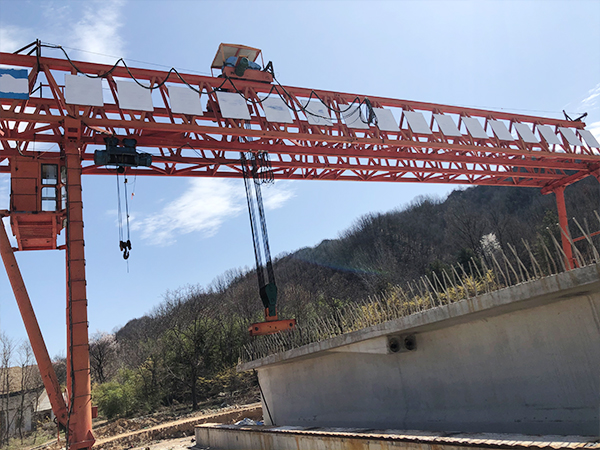 江蘇南京租賃二手200噸起重龍門吊