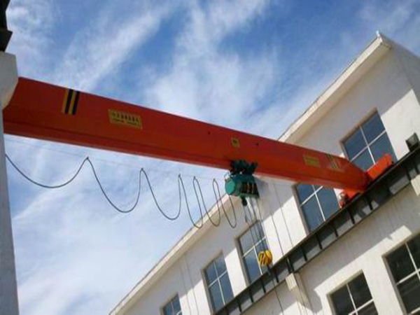 山東威海行車行吊廠家進行安全檢查