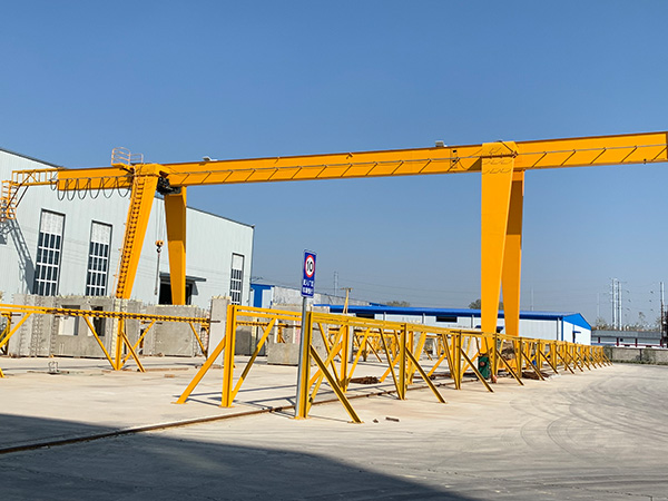 陜西咸陽(yáng)龍門(mén)吊廠家定期更換易損件、腐蝕件