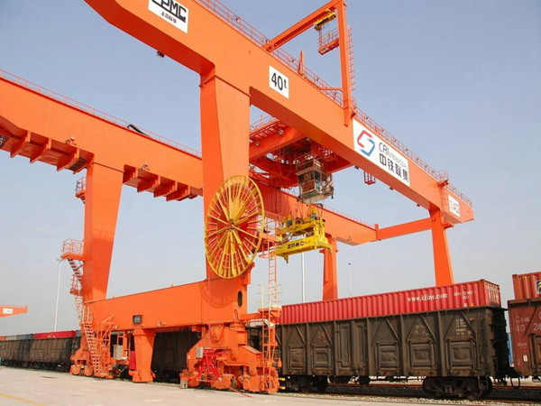 云南玉溪集裝箱起重機廠家誠信經營