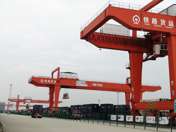 陜西延安集裝箱起重機(jī)廠家做好維護(hù)保養(yǎng)記錄