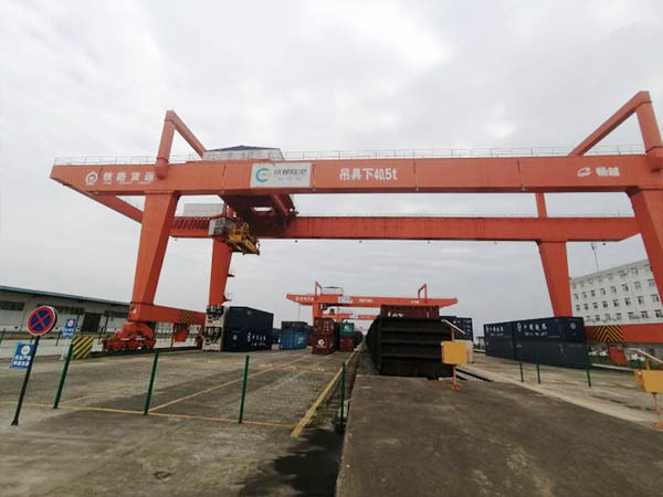 山東濱州集裝箱起重機(jī)廠(chǎng)家保證吊鉤的性能